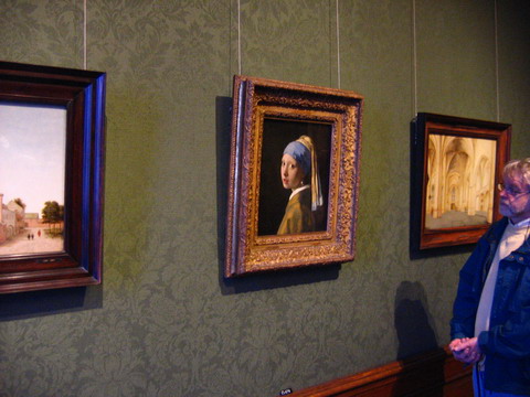 Haag Maurithuis Vermeer deklica z bisernim uhanom