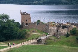 Urquhart Castle na jezeru Ness
