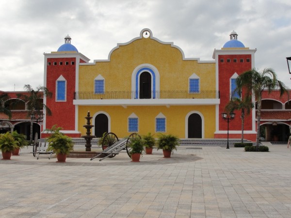 Hacienda Donna Isabel (šoping center)